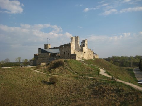 em33